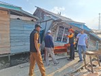 BPBD Inhil Laksanakan Kaji Cepat dan Evakuasi Korban Bencana Abrasi di Desa Sungai Nyiur Kecamatan Tanah Merah