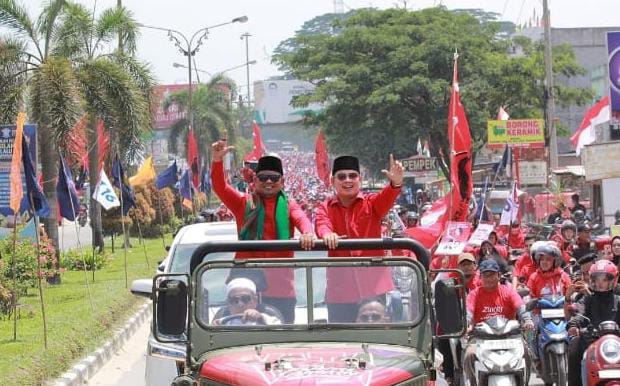 Pelalawan Menyala, 10 Ribu Simpatisan Antarkan Zukri Tamrin Daftar ke KPU