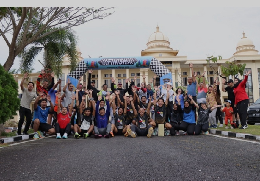 Ribuan Warga Antusias Meriahkan Karhutla Fun Run 5K 2025 Polres Rohil