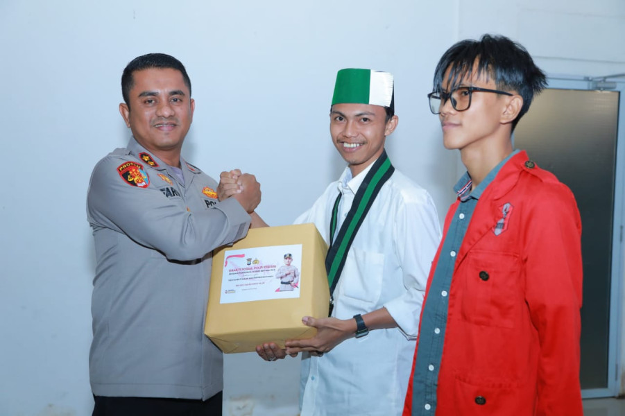 Baksos Polres Inhil Bersama Mahasiswa dan OKP