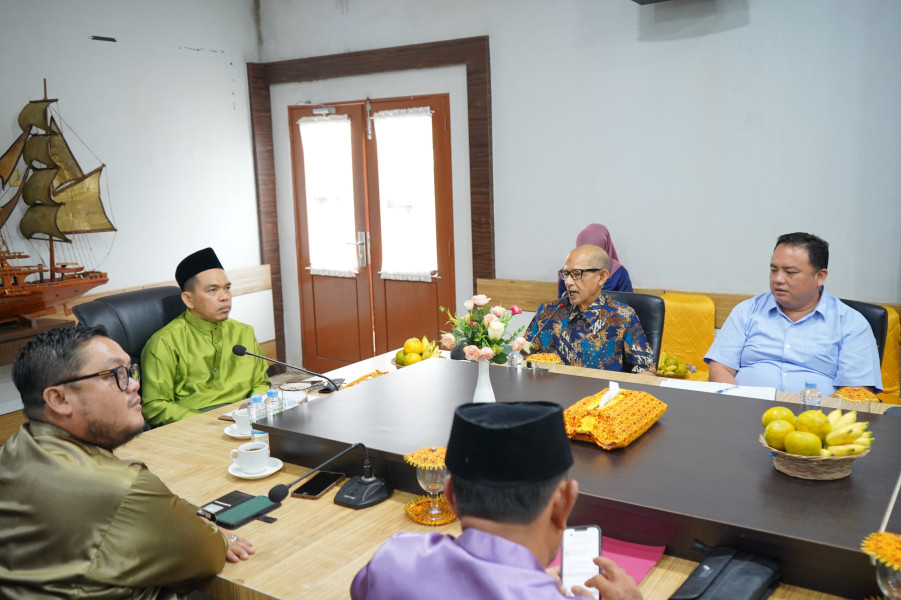 Pj Bupati Inhil Bahas Pemanfaatan Pelabuhan Parit 21 Bersama PT Korindo Komplit Karbon