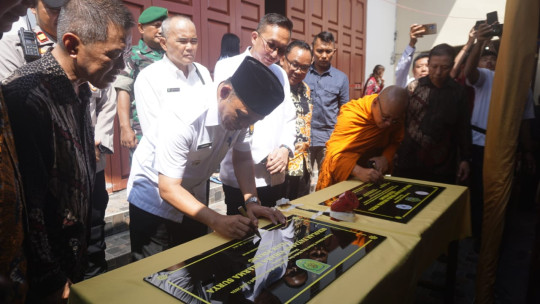 Pj.Bupati Inhil Resmikan Sekolah Yayasan Vihara Dharma Surya Teluk Pinang