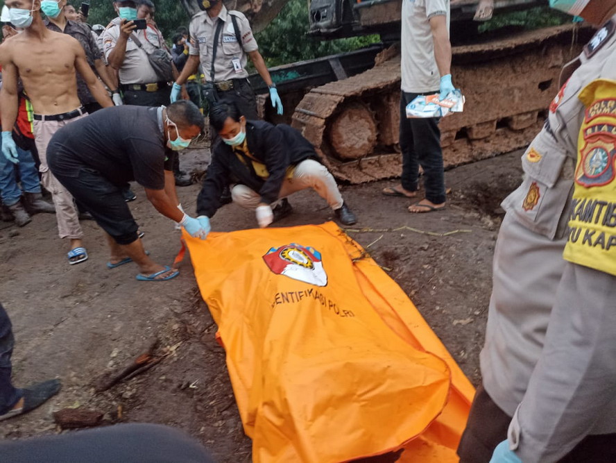 Sadis, Dua Anak Kandung di Riau Habisi Nyawa Ibunya