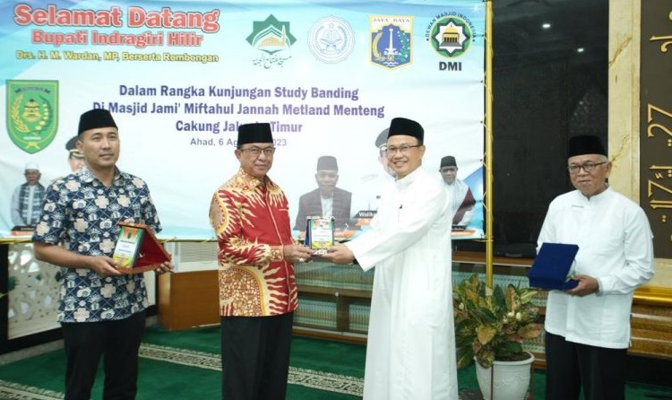 Ciptakan Manajeman Mesjid yang Baik dan Ramah Anak, Bupati Inhil Studi Banding ke Menteng