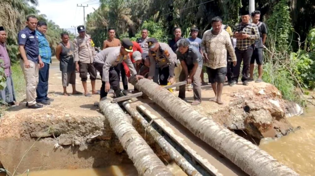 Jalan Alternatif Ujung Batu-Pasir Pangaraian Putus