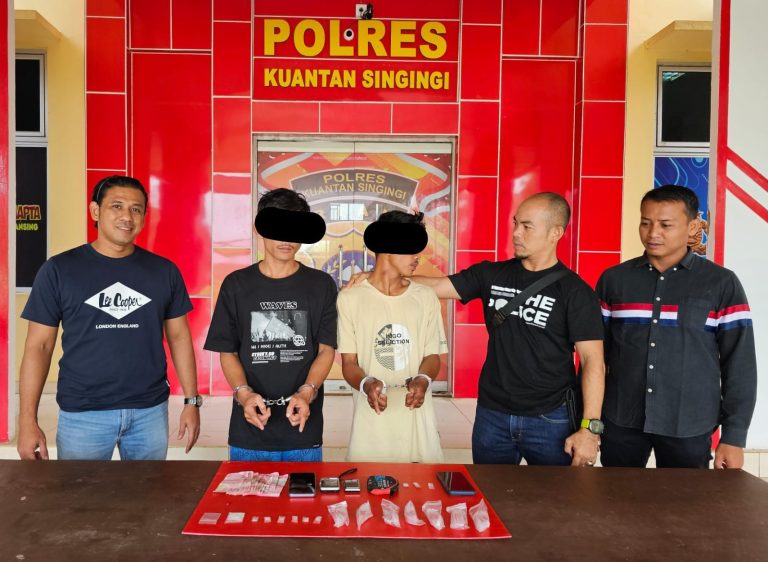 Tim Mata Elang Satnarkoba Polres Kuansing Bekuk Dua Pengedar Sabu-sabu