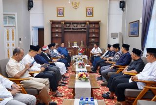 Upaya Pj Gubri Menarik Masyarakat Ramaikan Masjid Raya Annur Provinsi Riau