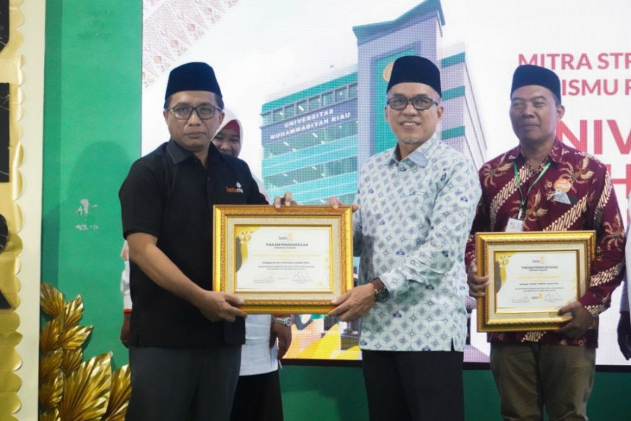 UMRI Raih Penghargaan Kategori Mitra Strategis Lazismusu Wilayah Riau