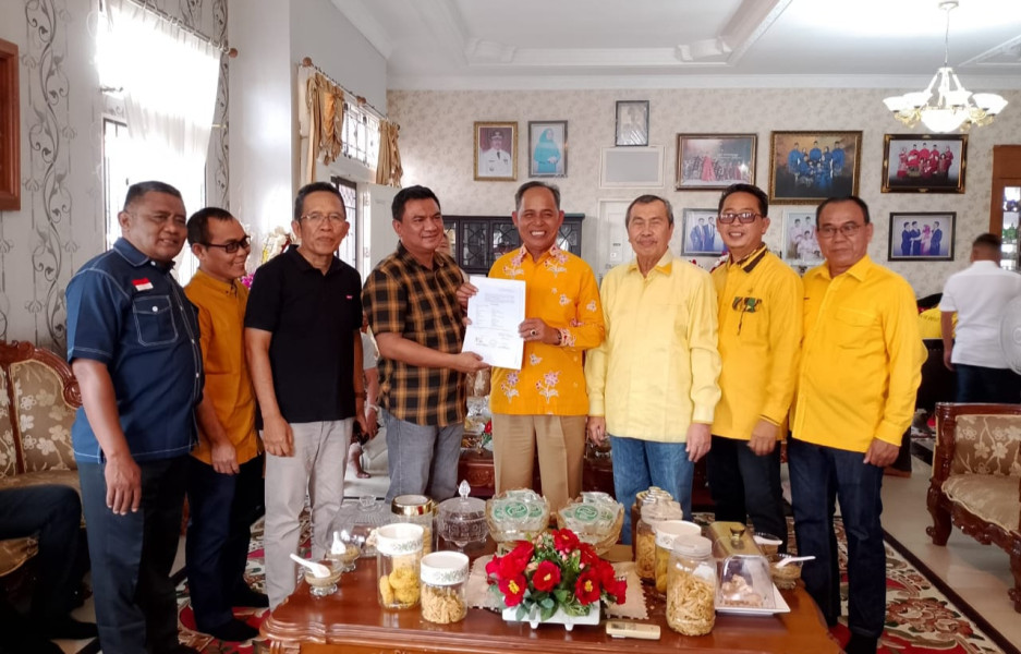 Ketua Fraksi Golkar Dukung Penuh Haji Herman-Yuliantini
