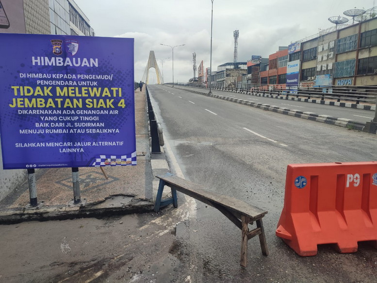 Banjir, Jembatan Siak IV Akses Menuju Rumbai Ditutup Sementara