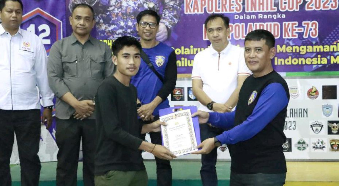 Para Juara Turnamen Futsal Kapolres Inhil Cup 2023