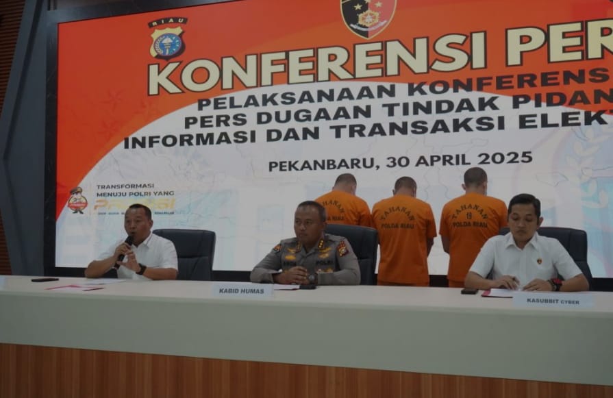 Polda Riau Bongkar Sindikat Pemalsuan Dokumen Negara