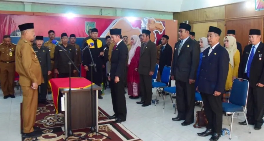 Wabup Inhil Lantik 15 Pejabat Eselon III dan VI