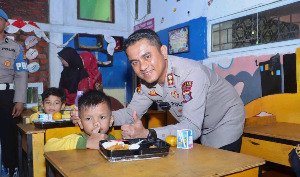 Dukung Program Presiden, Polres Inhil Beri Makan Bergizi Gratis