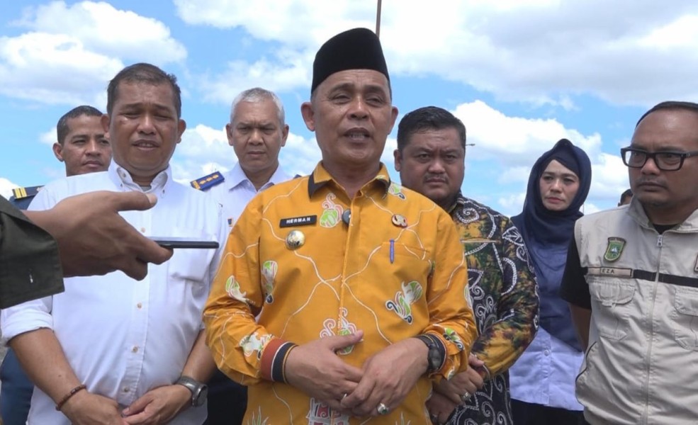Harga Kelapa Turun, Bupati Inhil: Kita Upayakan Kran Eskpor dan Standarisasi Harga