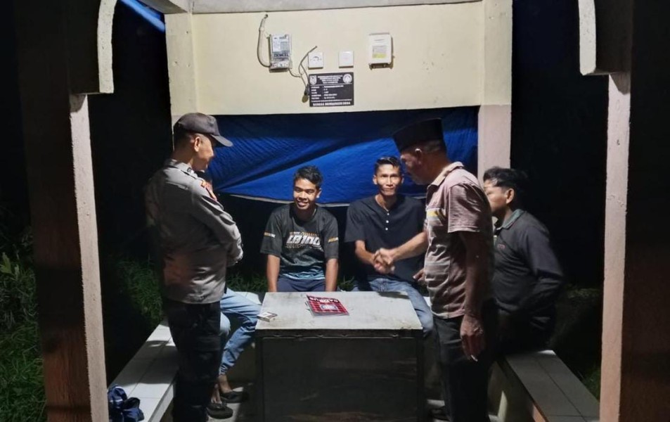 Polsek GAS Laksanakan Kunjungan ke Pos Satkamling, Perkuat Sinergi Polri dan Masyarakat