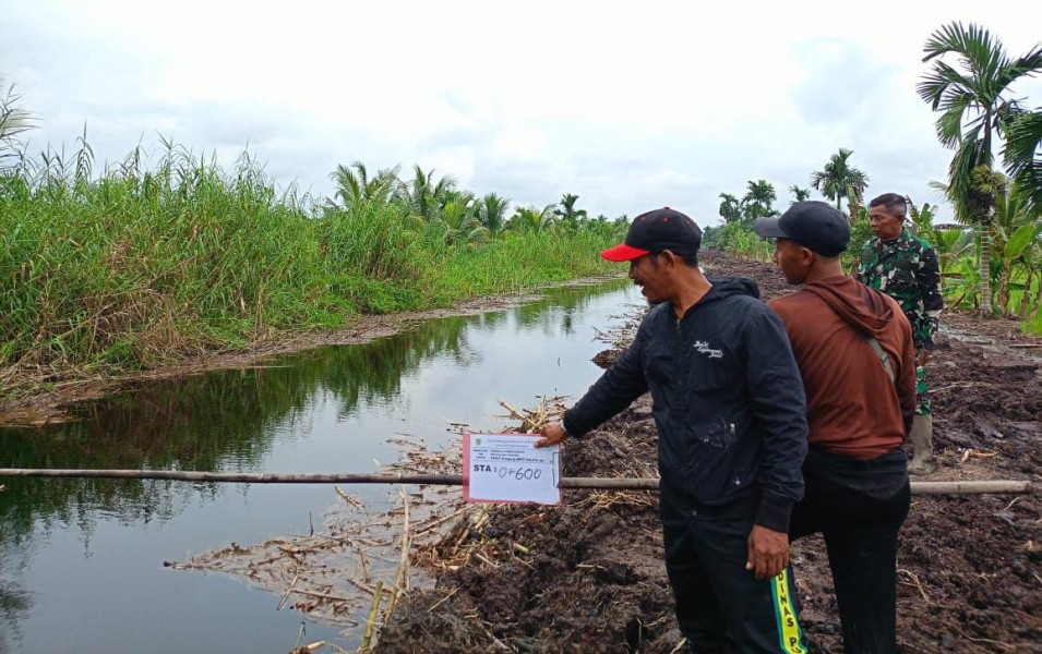 TMMD ke-123, Personel Kodim 0314/Inhil Selesaikan Progres Sasaran Normalisasi Parit