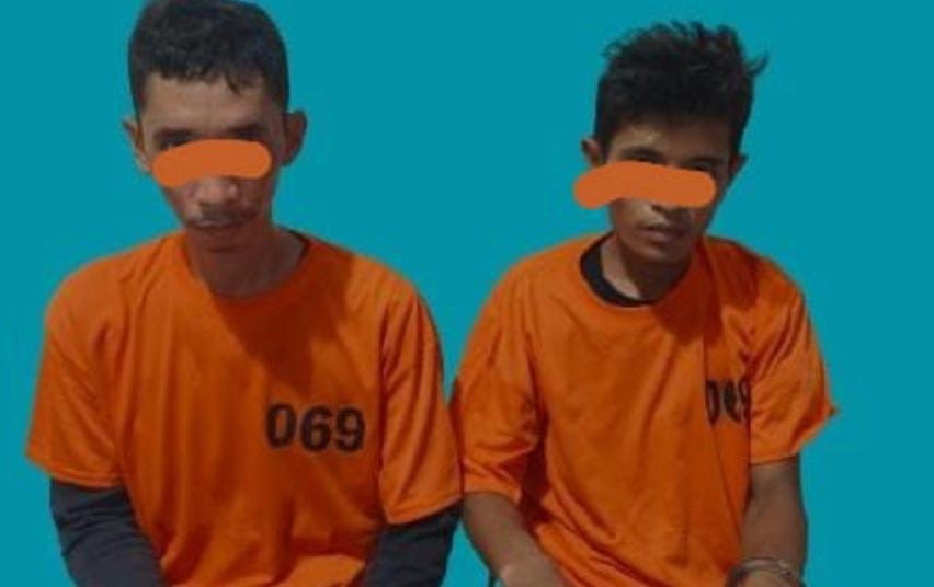 2 Pria Ditangkap di Gudang Kayu Pelalawan, BB 12 Paket Sabu
