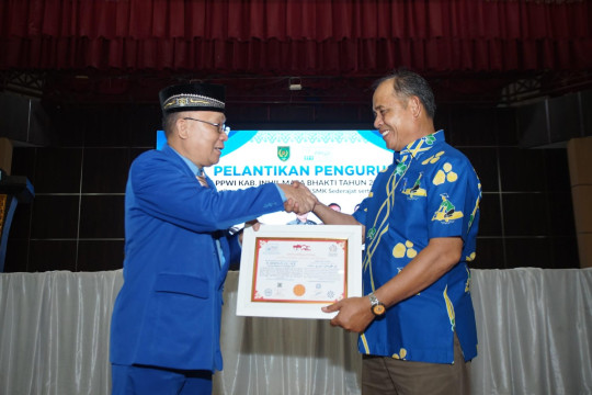 Hadiri Pelantikan Pengurus PPWI Inhil Pj Bupati Inhil Herman Harapkan Kontribusi Majukan Daerah