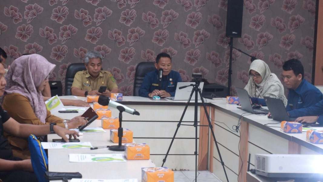 Pj Bupati Inhil H. Erisman Yahya, Diwakili Asisten Dua Setda Inhil Junaidi Ismail Hadiri Rapat Inflasi Daerah di Bappeda Inhil