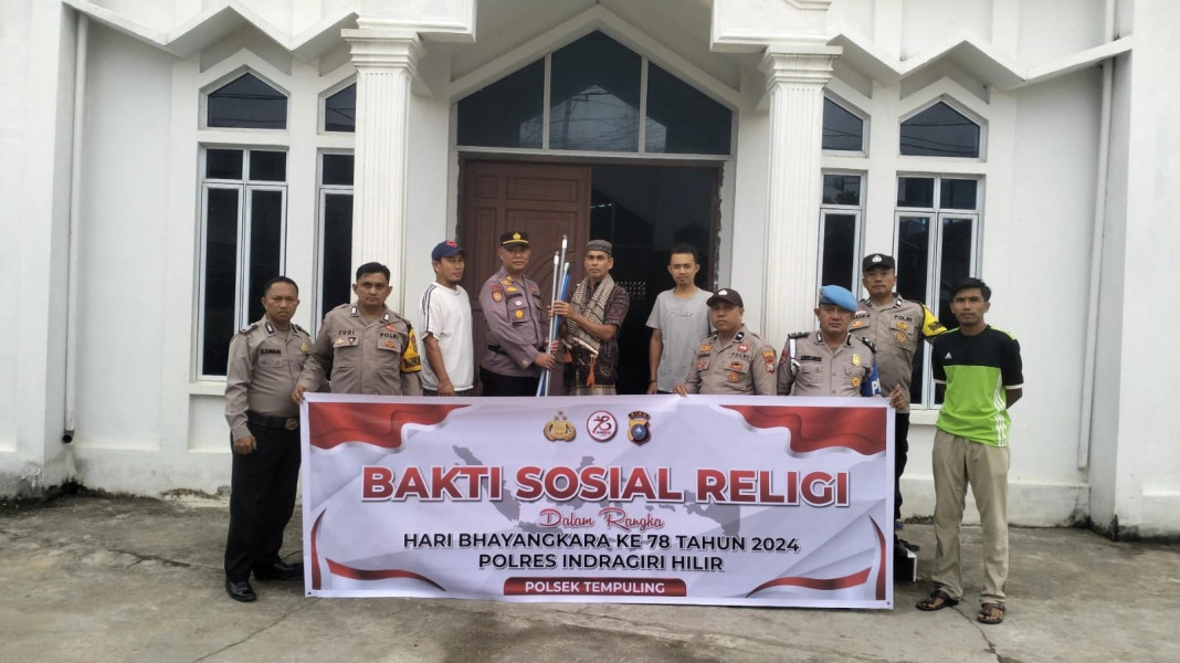 Jajaran Polres Inhil Giat Bakti Sosial Religi HUT Bhayangkara ke 78 dan Idul Adha