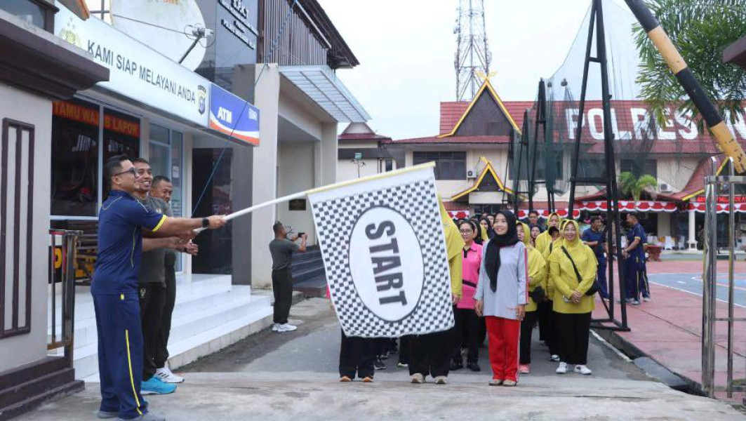 TNI-Polri Inhil Olahraga Bersama Serangkaian Hari Bhayangkara ke-78
