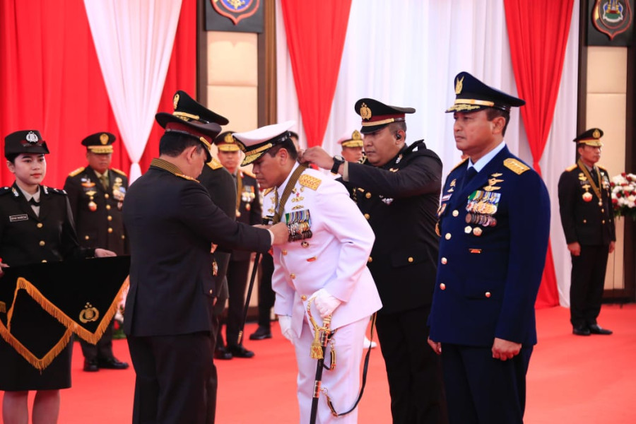 Pemberian Tanda Kehormatan BBU Wujud Komitmen Kokohnya Sinergisitas TNI-Polri Selama Ini