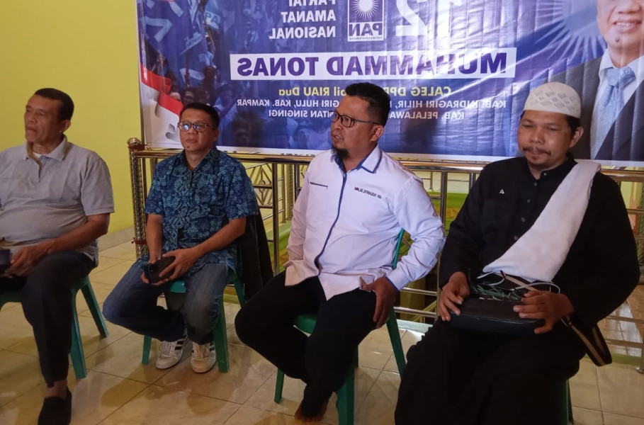 Muhammad Tonas Silahturahmi dengan Kader dan Simpatisan PAN Inhil