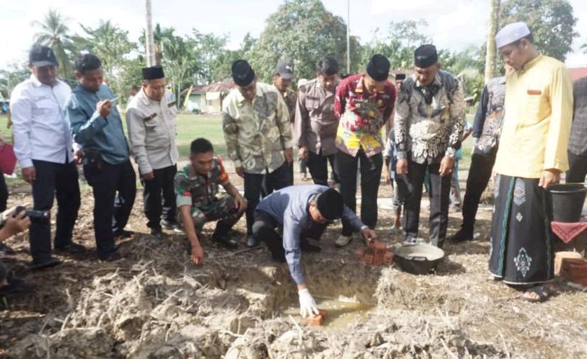 Bupati Inhil Resmikan Pembangunan RKB Ponpes Babussalam