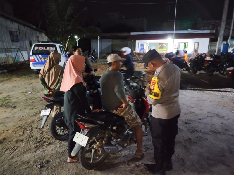 Tanpa Helm dan Knalpot Brong, Polsek Rengat Barat Tilang Pelanggar