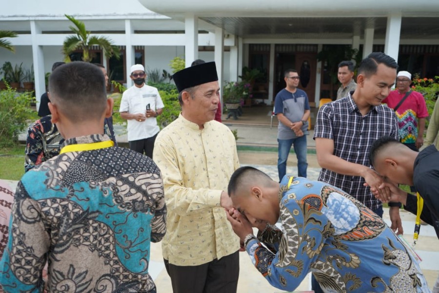 Bupati Inhil Lepas 25 Siswa Binaan Seleksi Calon Anggota Polri