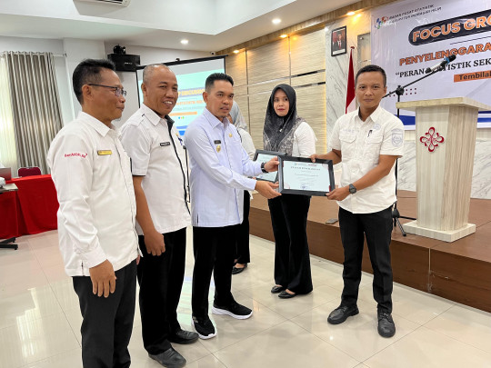 Penjabat Bupati Indragiri Hilir Buka Diskusi Fokus tentang Statistik Sektoral