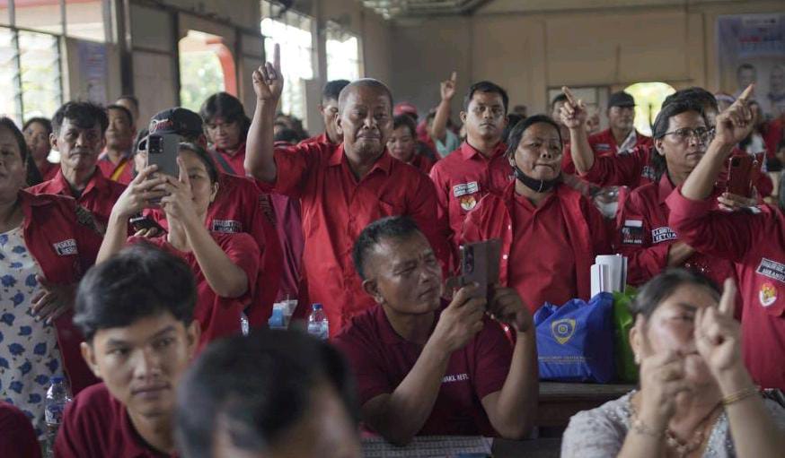 Pemuda Batak Bersatu dan Pedagang Sumbang Dana untuk Kampanye Muflihun dan Ade Hartati