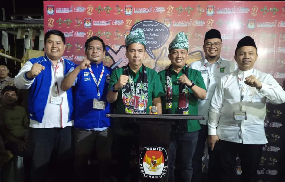 Lautan Masyarakat Iringi Paslon Ferry-Dani ke KPU Inhil