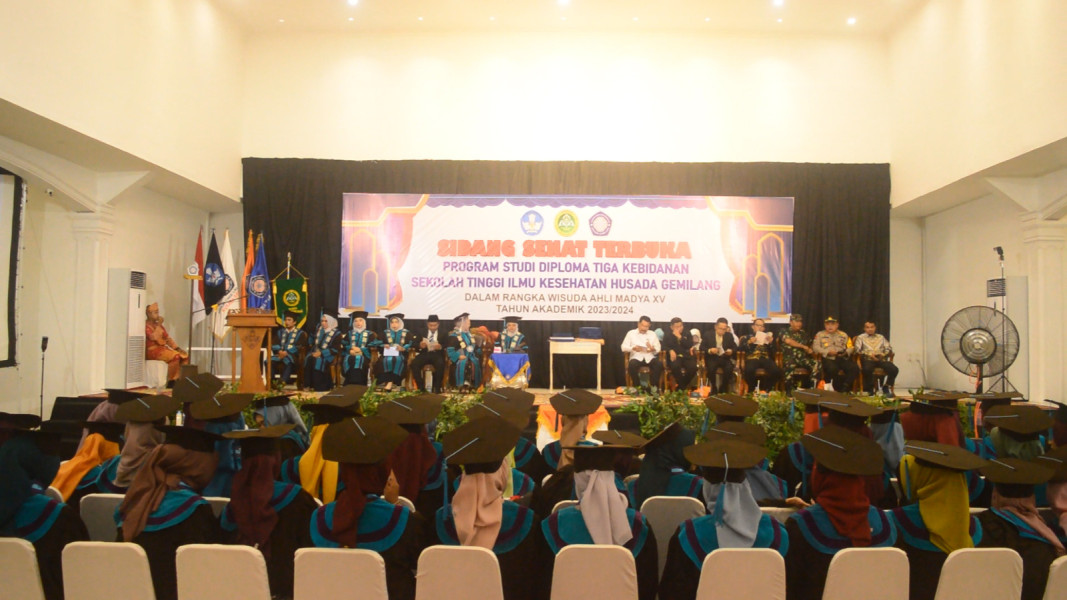 Penjabat Bupati Inhil Hadiri Wisuda Ahli Madya XV STIKes Husada Gemilang