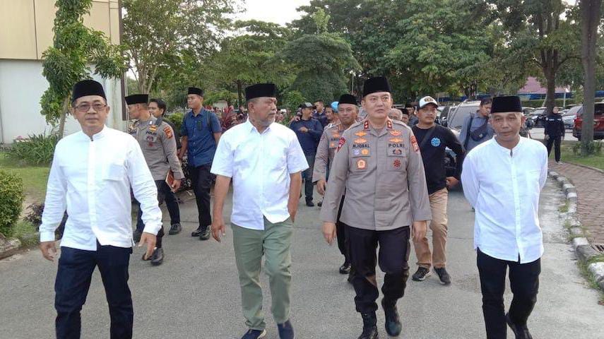 Jelang Akhir Masa Jabatan, Irjen Iqbal dan Ketua PWI Riau Bukber Insan Pers