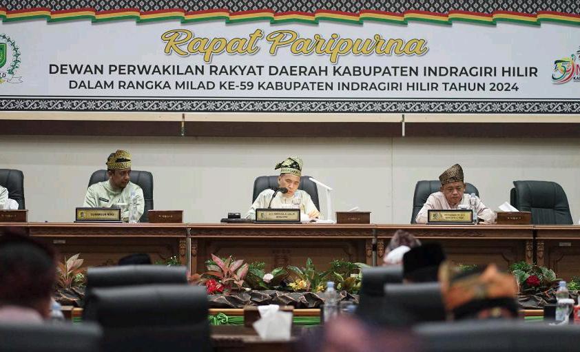 H Ferryandi Pimpinan Paripurna Istimewa Milad Inhil ke-59
