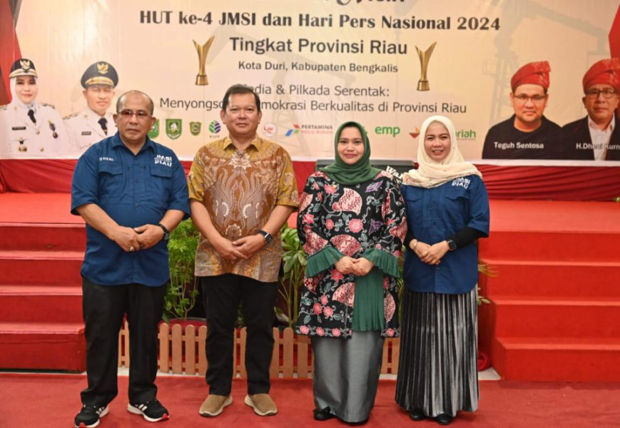 Bupati Bengkalis, Siak dan Pelalawan Raih Penghargaan JMSI Riau Award 2024