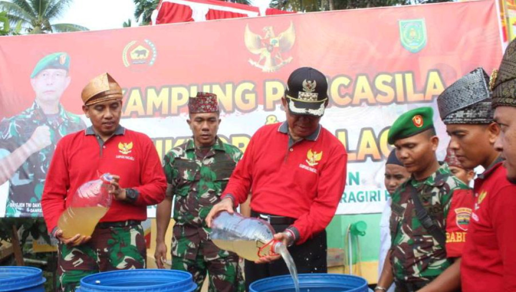 Dandim 0314/Inhil Resmikan Kampung Pancasila di Desa Sungai Intan