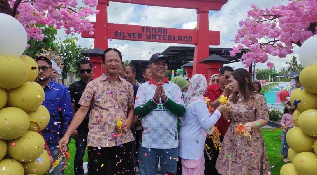 Hadiri Grand Opening Silver Water Land, Bupati Inhil Komitmen Dukung Investasi Daerah