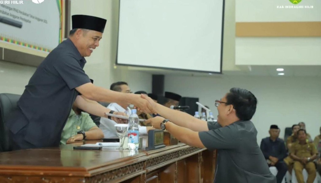 Bupati Inhil Hadiri Rapat Paripurna ke-18 Masa Persidangan III Tahun 2025