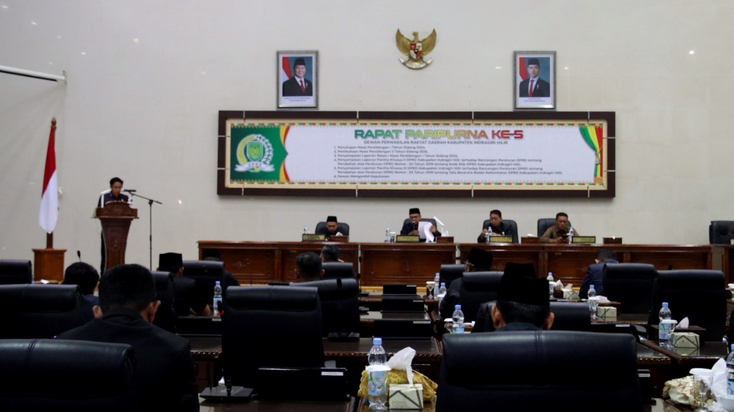 Penjabat Bupati Indragiri Hilir Erisman Yahya, Hadiri Rapat Paripurna Ke – 5 Masa Persidangan II Tahun Sidang 2025 Dewan Perwakilan Rakyat Daerah Kabupaten Inhil.