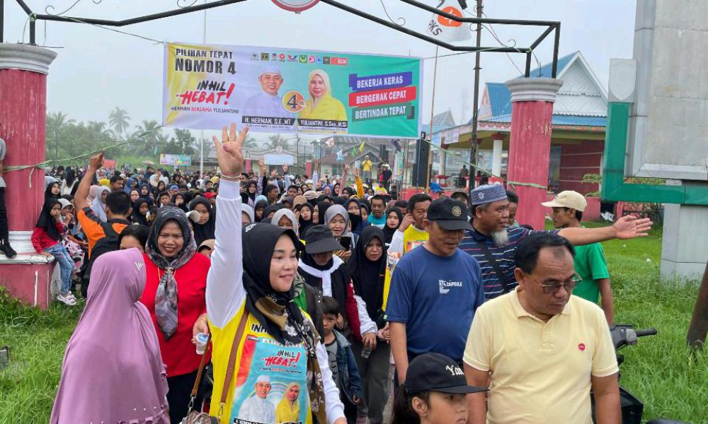 Warga Tumpah Ruah Ikuti Jalan Santai Bersama Haji Herman