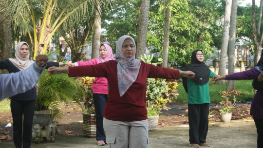PJ Ketua TP PKK Kartika Sari Erisman Laksanakan Senam Pencegahan Osteoporosis