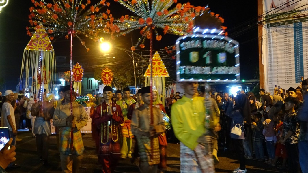 Warga Inhil Tumpah Ruah Saksikan Pawai Takbir Idul Fitri 1446 H