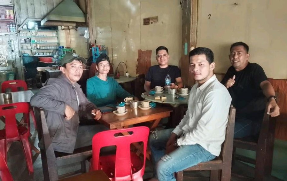 Masyarakat dan Aliansi Mahasiswa Desak Pemda Rohil Tutup Tempat Karaoke See You