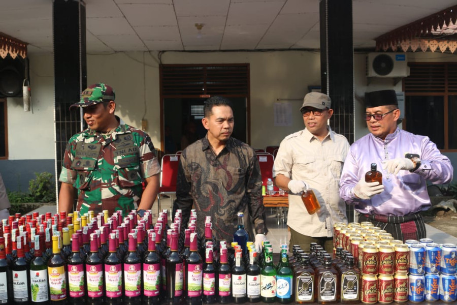 Pemkab Inhil Pemusnahan Minuman Keras Ilegal
