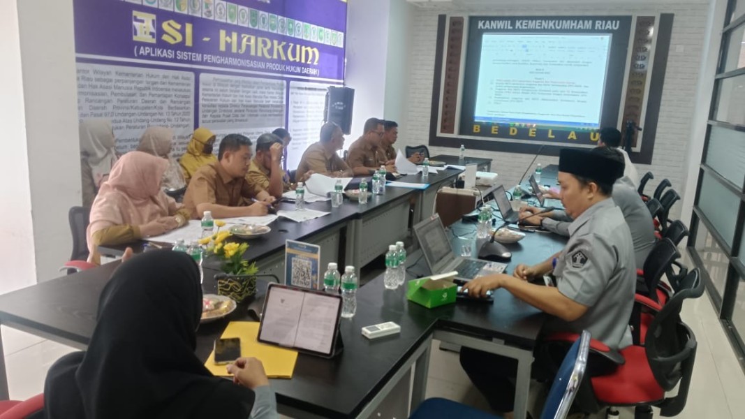 Kanwil Kemenkum Riau Fasilitasi Harmonisasi Dua Ranpergub Provinsi Riau